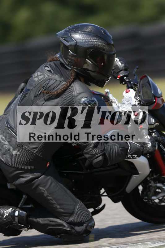 /44 09.08.2025 Plüss Moto Sport ADR/Einsteiger/54